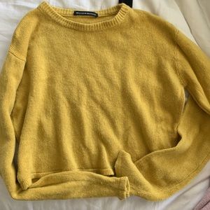 Brandy Melville Sweater